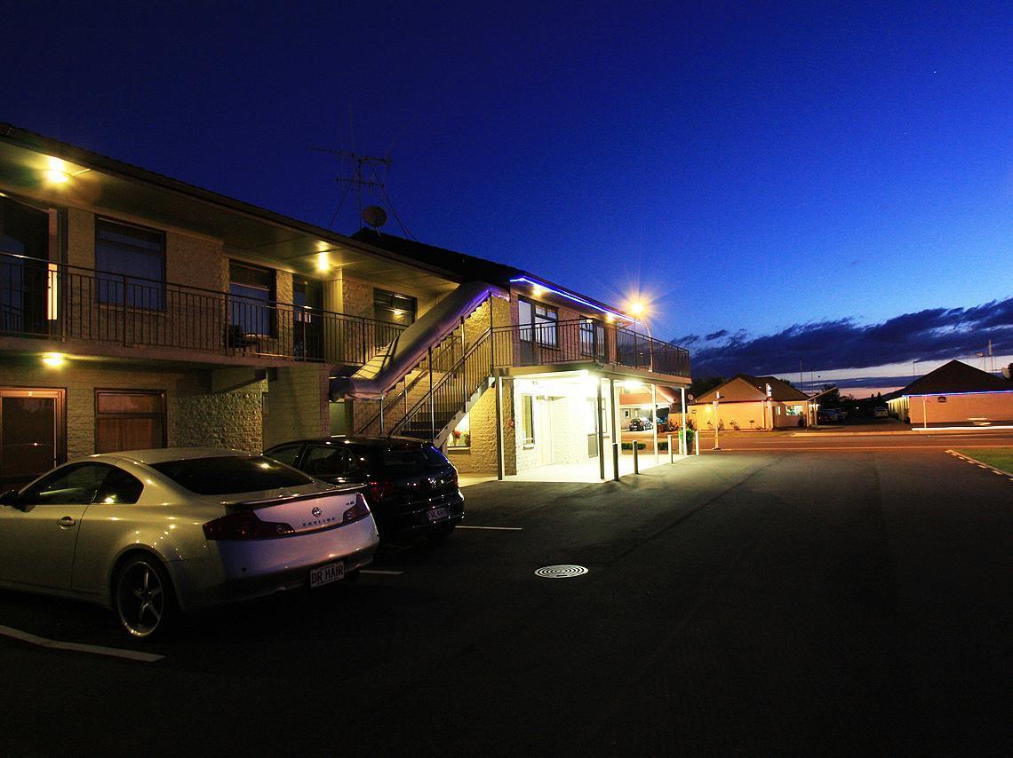 Auto Lodge Motel Hamilton Exterior photo